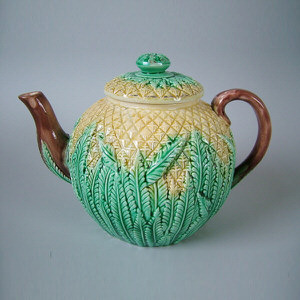 Majolica pineapple teapot & cover