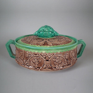 VPC Majolica wild boar game pie dish & cover
