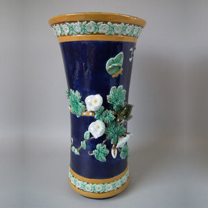 Large Holdcroft Majolica bird vase