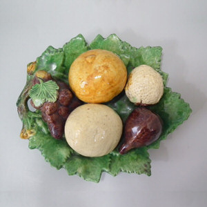 Small Elias Majolica Palissy fruit plate