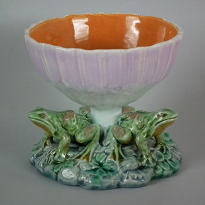 Minton Majolica frog and mushroom sweetmeat bowl