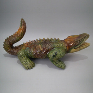 Majolica Palissy crocodile-like reptile figure