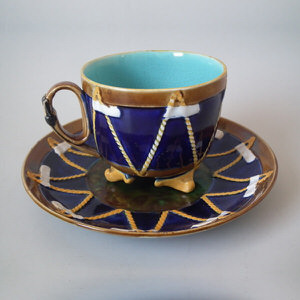 George Jones Majolica drum cup & saucer