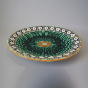 Wedgwood Majolica daisy platter