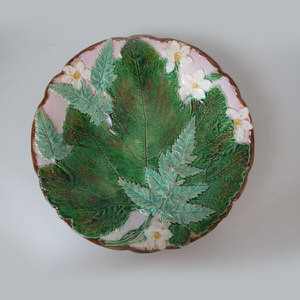 Holdcroft Majolica fern & blossom plate