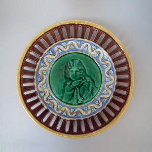 Wedgwood Majolica reticulated pictorial plate
