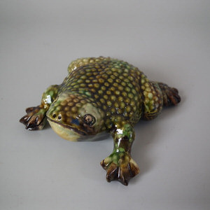Majolica Palissy toad figure