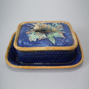 Wedgwood Majolica shell sardine dish