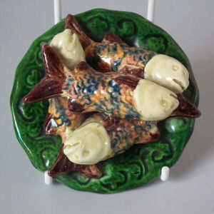 Small Elias Palissy Majolica fish wall plate
