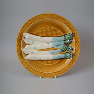 Sarreguemines Majolica asparagus plate