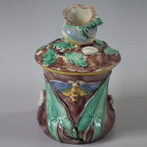 Majolica Palissy tobacco jar and cover