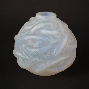 René Lalique Cased Opalescent Glass 'Oleron' Vase