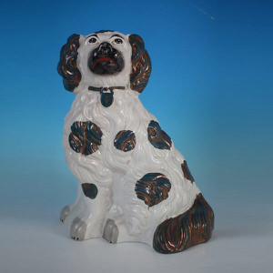 Large Staffordshire Pottery 'chunky' Spaniel
