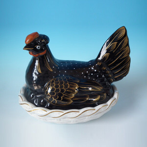 Staffordshire Jackfield hen on nest