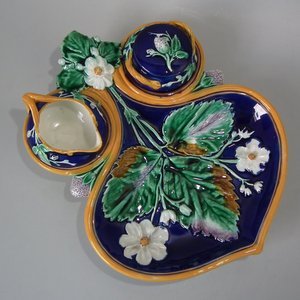 Wedgwood Majolica Strawberry Server, Sugar & Creamer
