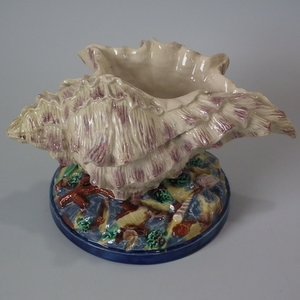 Hugo Lonitz Majolica Conch Shell Spoon Warmer