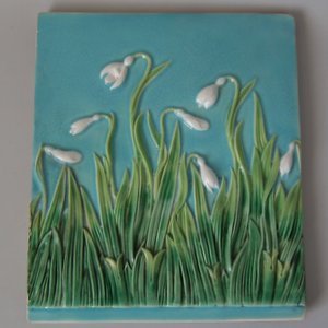 George Jones Majolica Snowdrops Tile