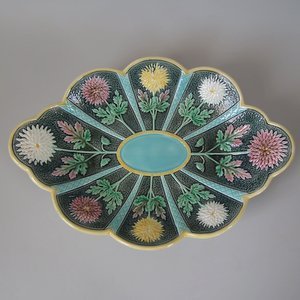 Wedgwood Majolica Chrysanthemum Platter