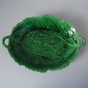Spode Green Majolica Two Handled Leaf Platter