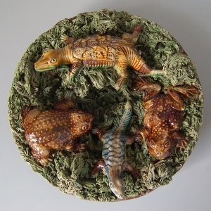 Mafra Palissy Majolica Gecko and Toad Plate
