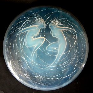 Rene Lalique Opalescent Glass 'Deux Sirenes' Box